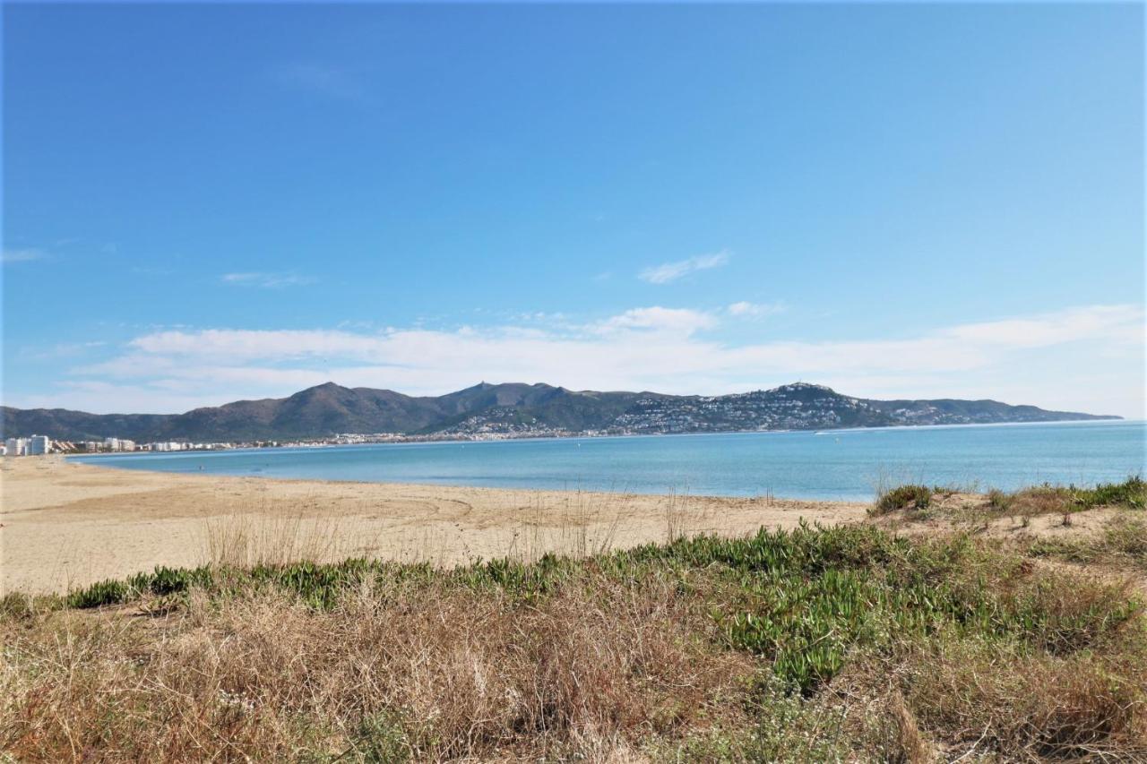 Delta Muga, Piso Muy Cerca De La Playa Διαμέρισμα Empuriabrava Εξωτερικό φωτογραφία
